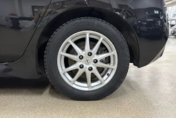 musta Nissan Leaf 2020 kuva 10.