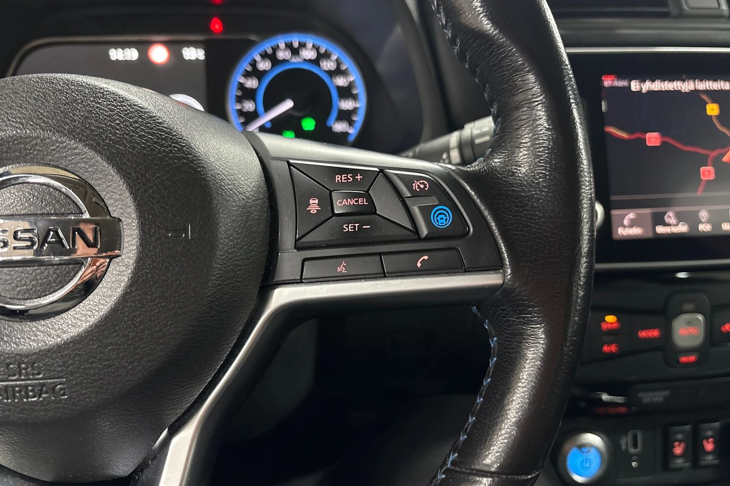 musta Nissan Leaf 2020 kuva 15.