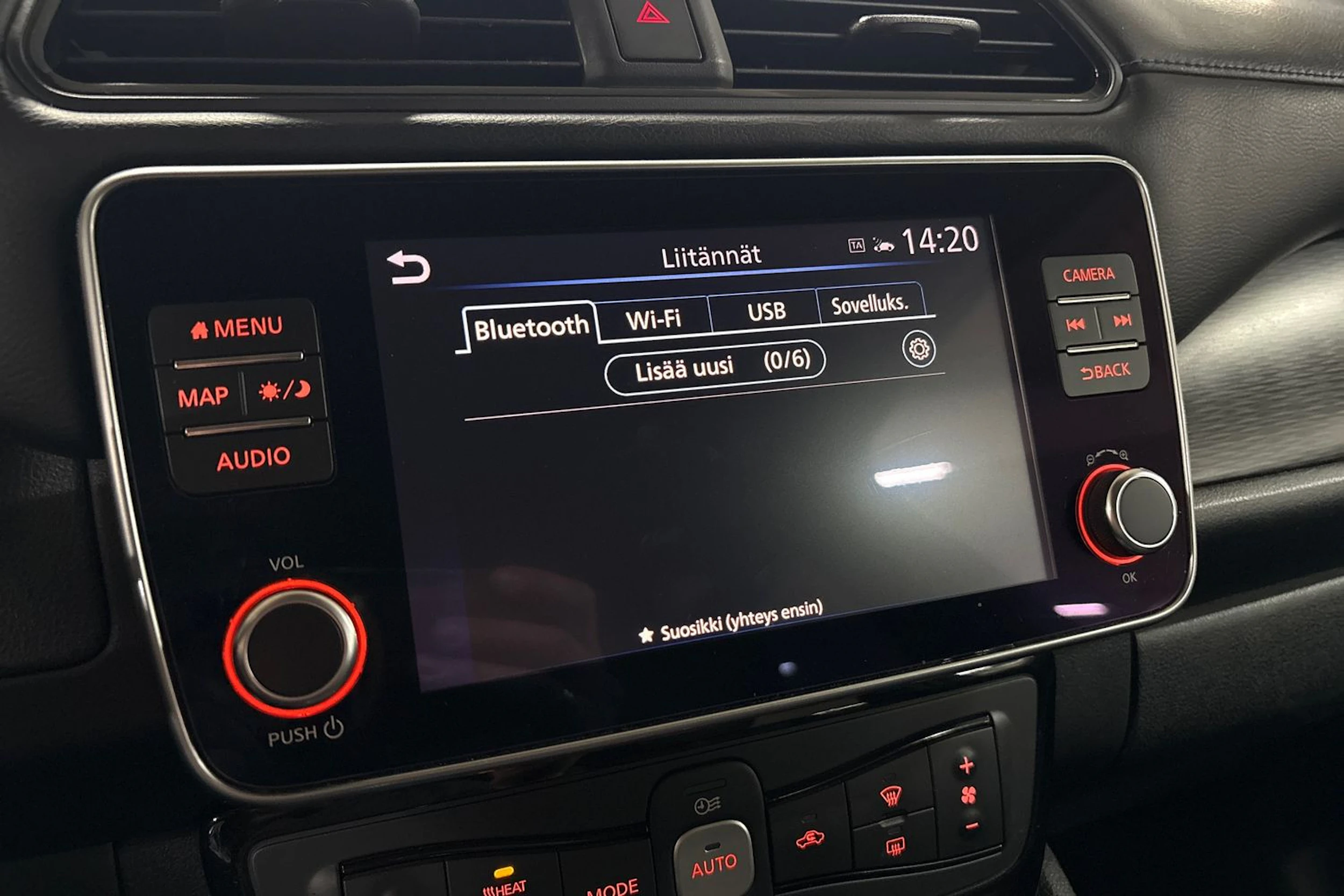 musta Nissan Leaf 2020 kuva 17.