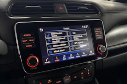 musta Nissan Leaf 2020 kuva 19.