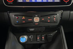 musta Nissan Leaf 2020 kuva 20.