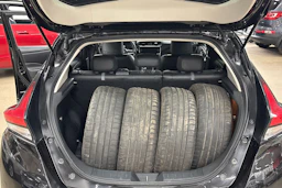 musta Nissan Leaf 2020 kuva 25.