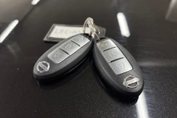 musta Nissan Leaf 2020 kuva 28.