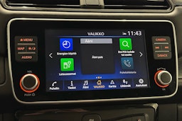 valkoinen Nissan Leaf 2020 kuva 17.