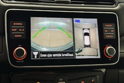 valkoinen Nissan Leaf 2020 kuva 19.