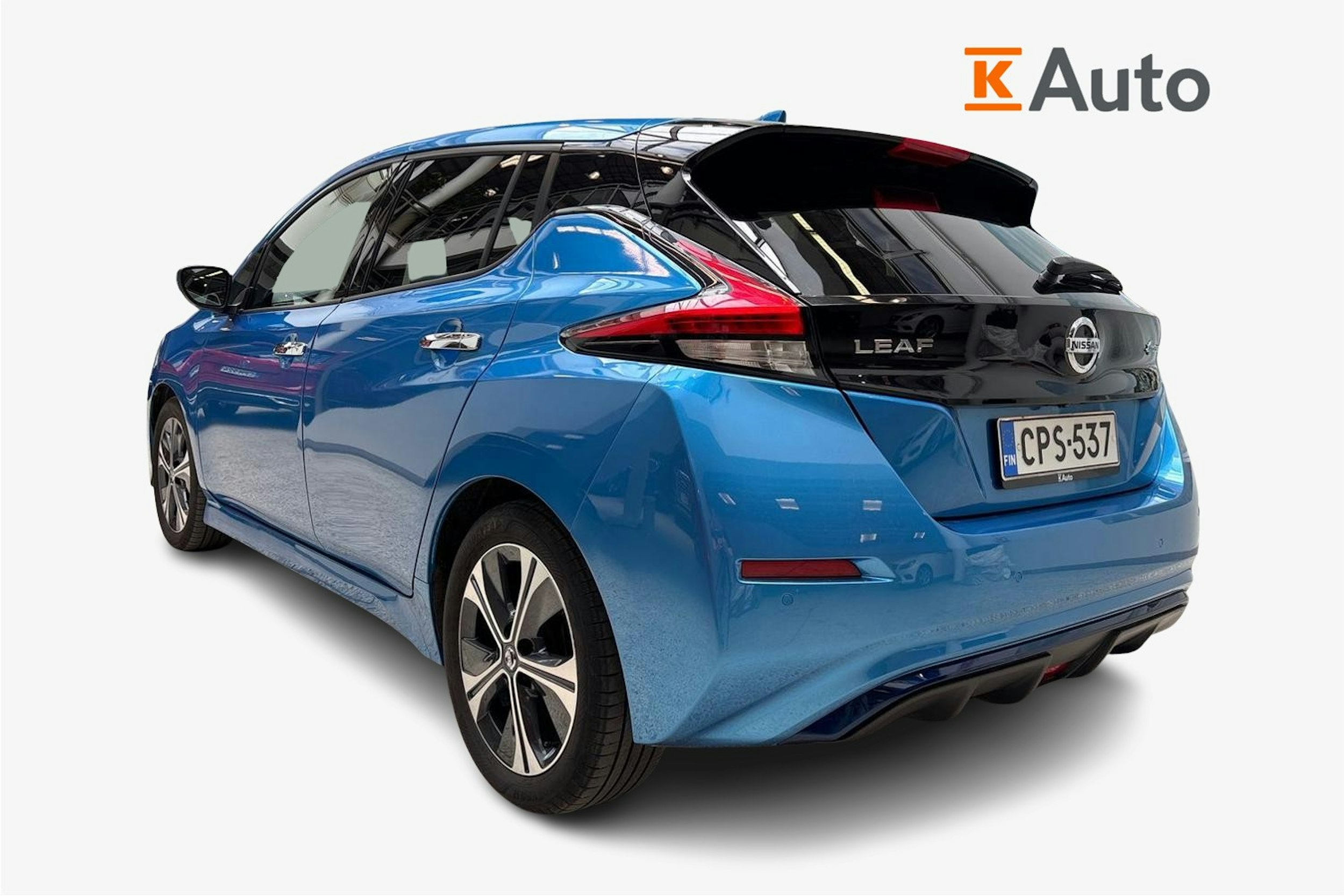 sininen Nissan Leaf 2021 kuva 2.