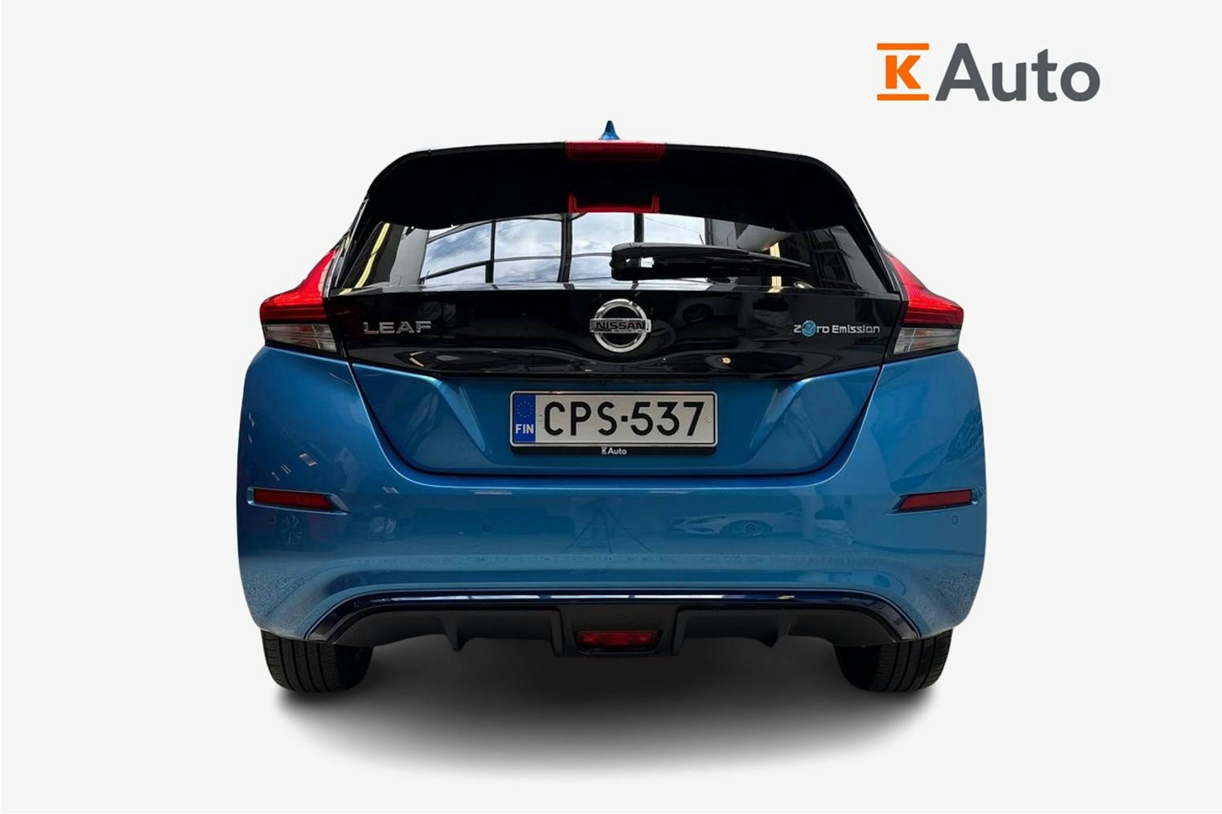 sininen Nissan Leaf 2021 kuva 3.