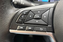 sininen Nissan Leaf 2021 kuva 14.