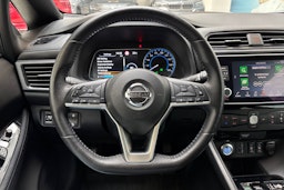 sininen Nissan Leaf 2021 kuva 16.