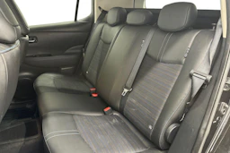 musta Nissan Leaf 2021 kuva 8.