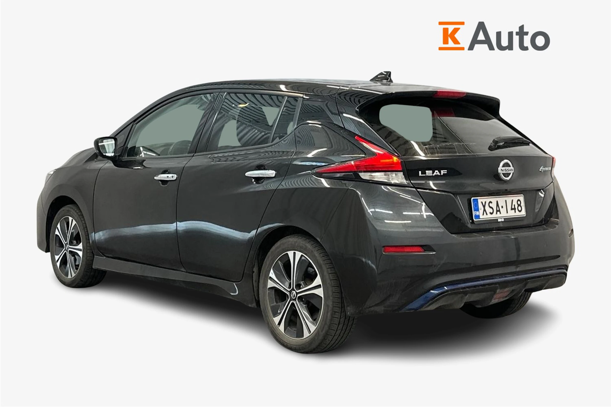 musta Nissan Leaf 2021 kuva 2.