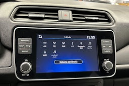 harmaa Nissan Leaf 2021 kuva 21.