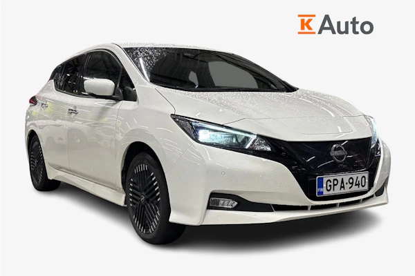 Nissan Leaf N-Connecta MY22 39 kWh LED FI