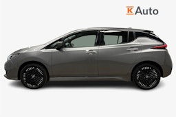harmaa Nissan Leaf 2022 kuva 6.