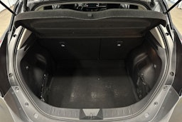 harmaa Nissan Leaf 2022 kuva 14.