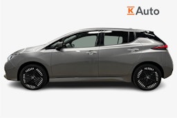 harmaa Nissan Leaf 2022 kuva 6.