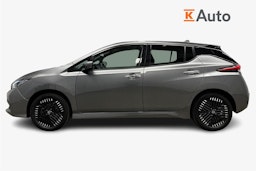 harmaa Nissan Leaf 2022 kuva 6.