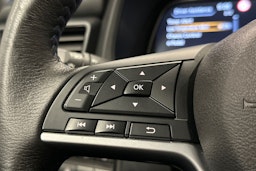harmaa Nissan Leaf 2022 kuva 20.