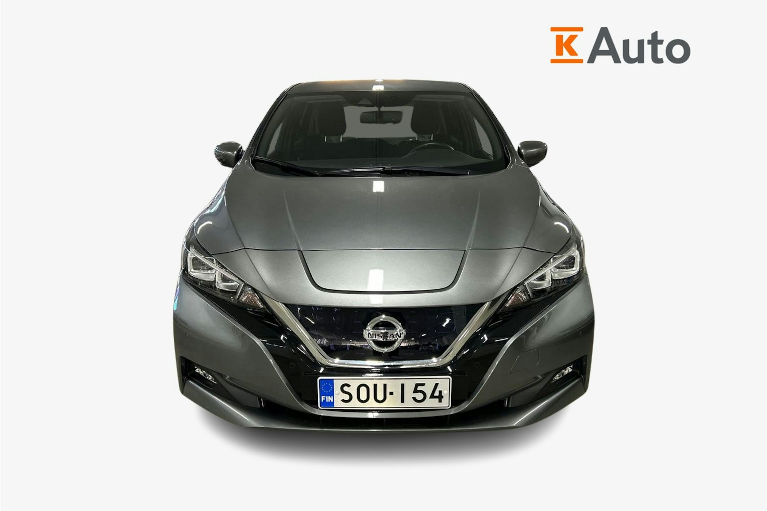 Harmaa Nissan Leaf 2022 kuva 5.