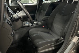 Harmaa Nissan Leaf 2022 kuva 22.