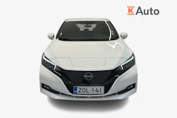 Valkoinen Nissan Leaf 2022 kuva 4.