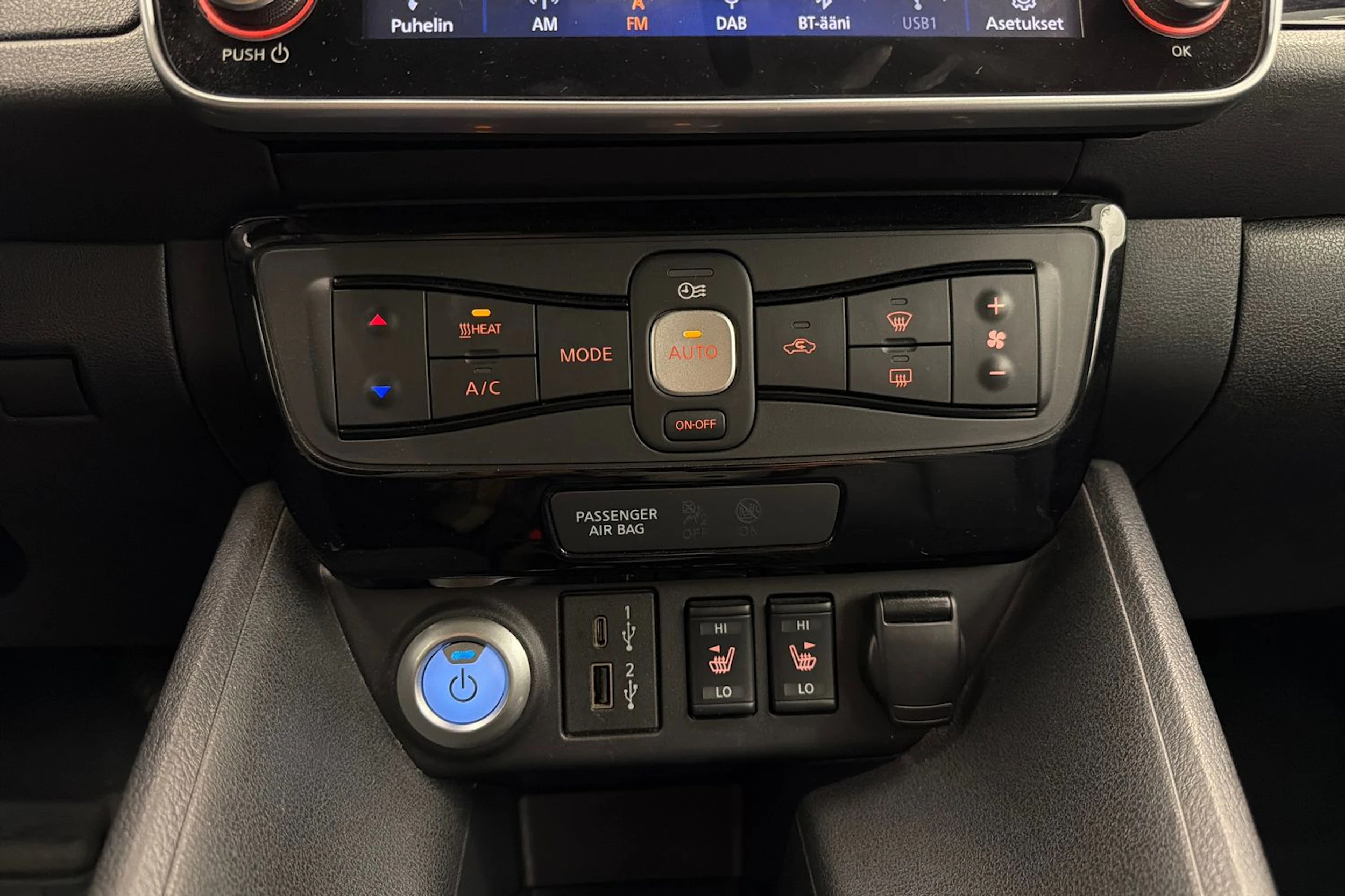 Valkoinen Nissan Leaf 2022 kuva 22.