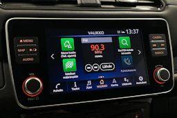 valkoinen Nissan Leaf 2023 kuva 16.