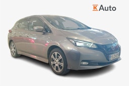 harmaa Nissan Leaf 2023 kuva 1.