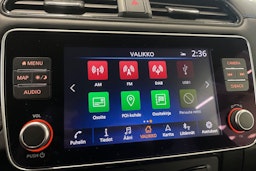 harmaa Nissan Leaf 2023 kuva 22.