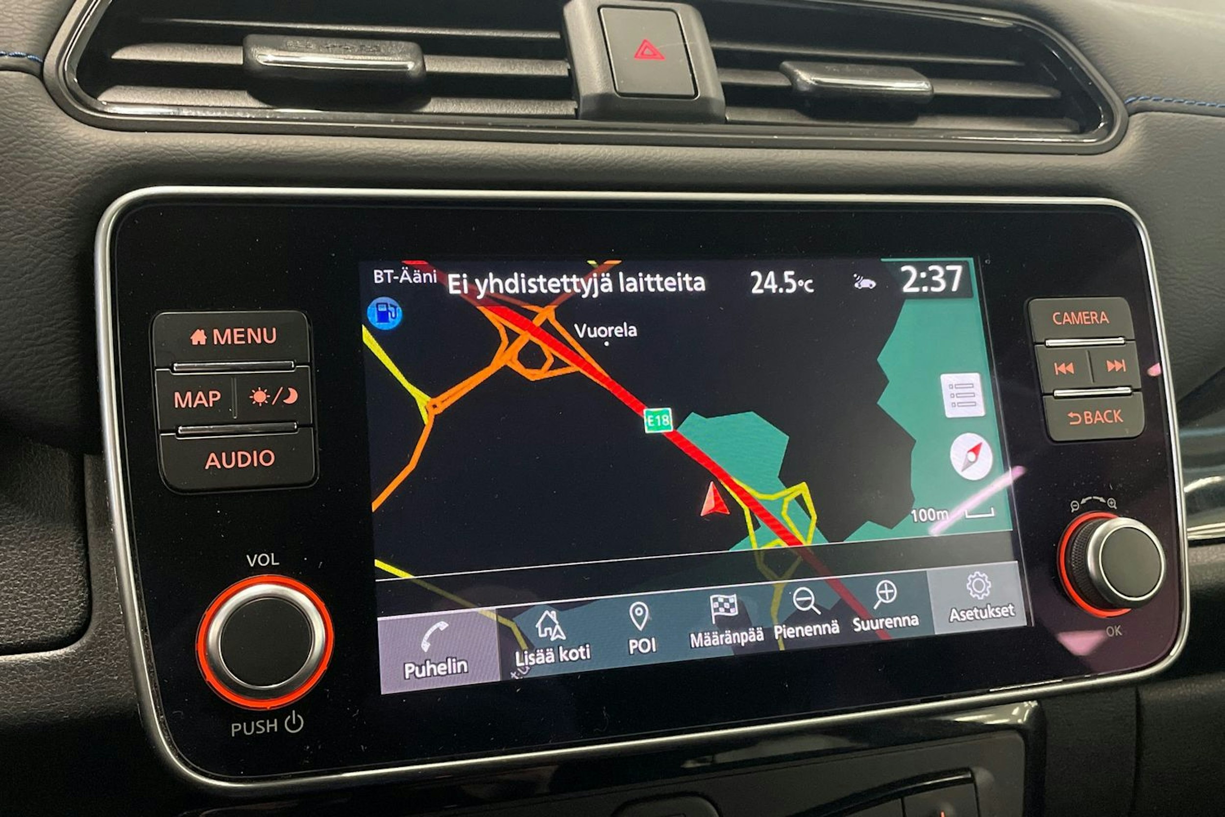 harmaa Nissan Leaf 2023 kuva 26.