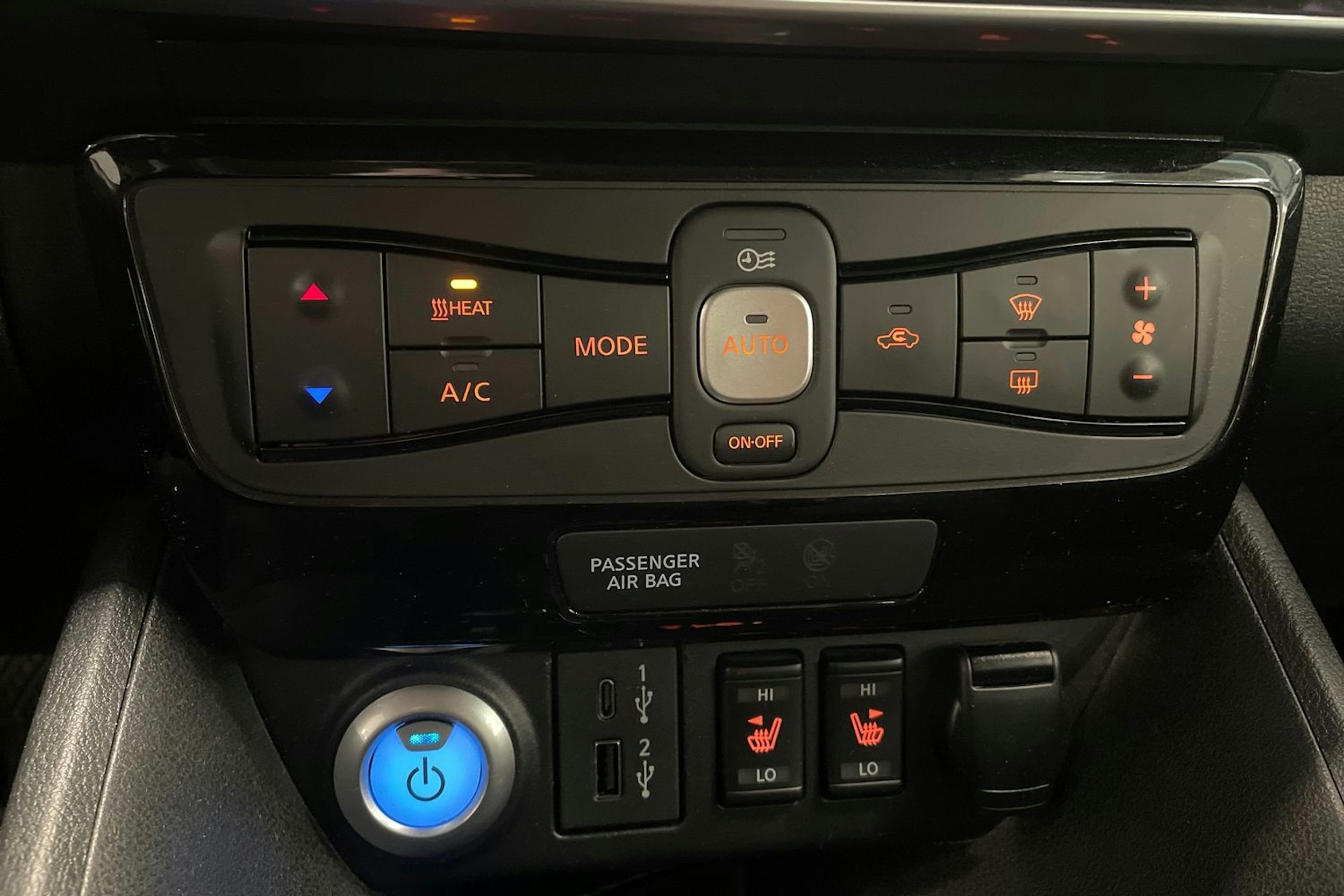 harmaa Nissan Leaf 2023 kuva 27.