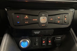 harmaa Nissan Leaf 2023 kuva 27.