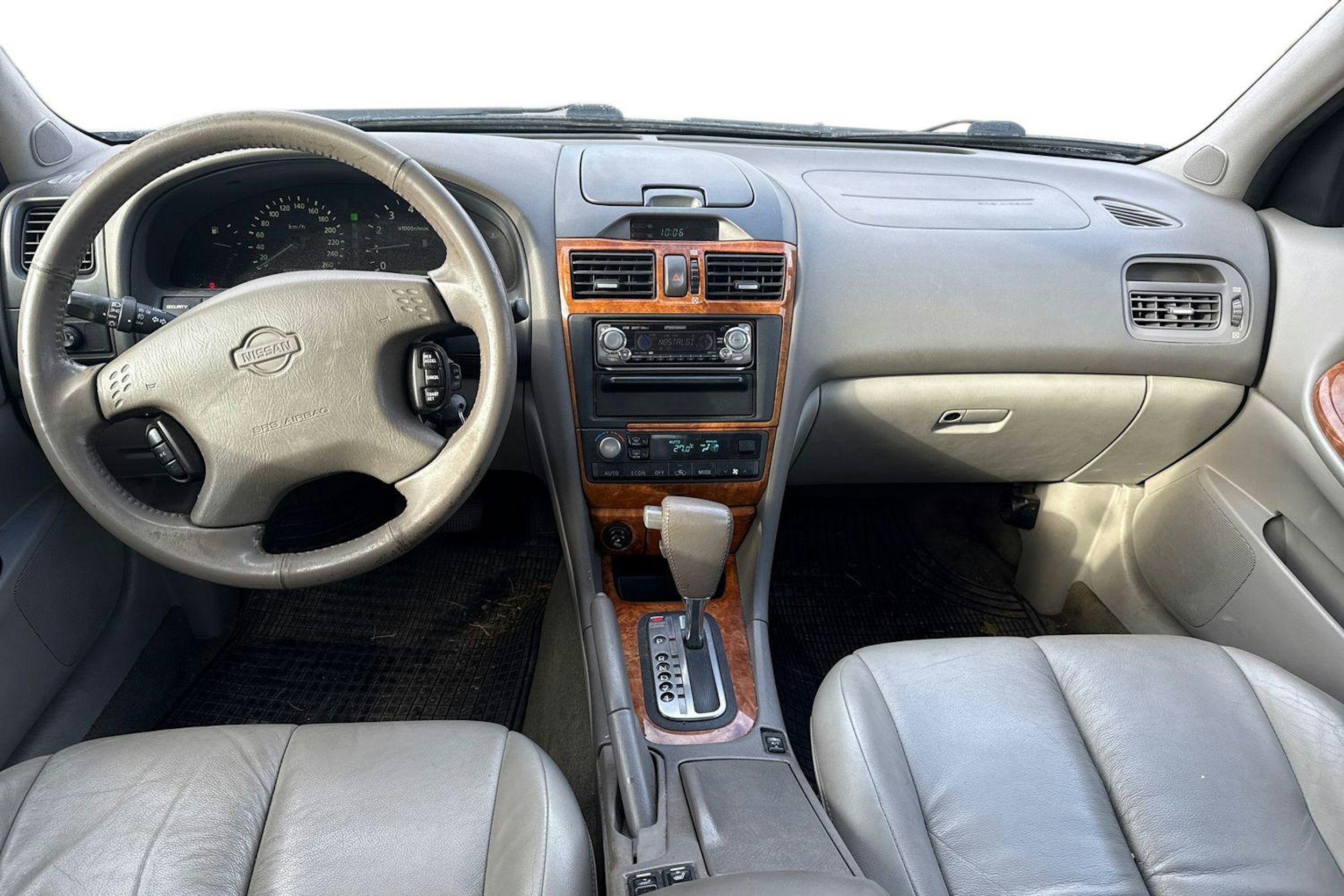hopea Nissan Maxima 2004 kuva 9.