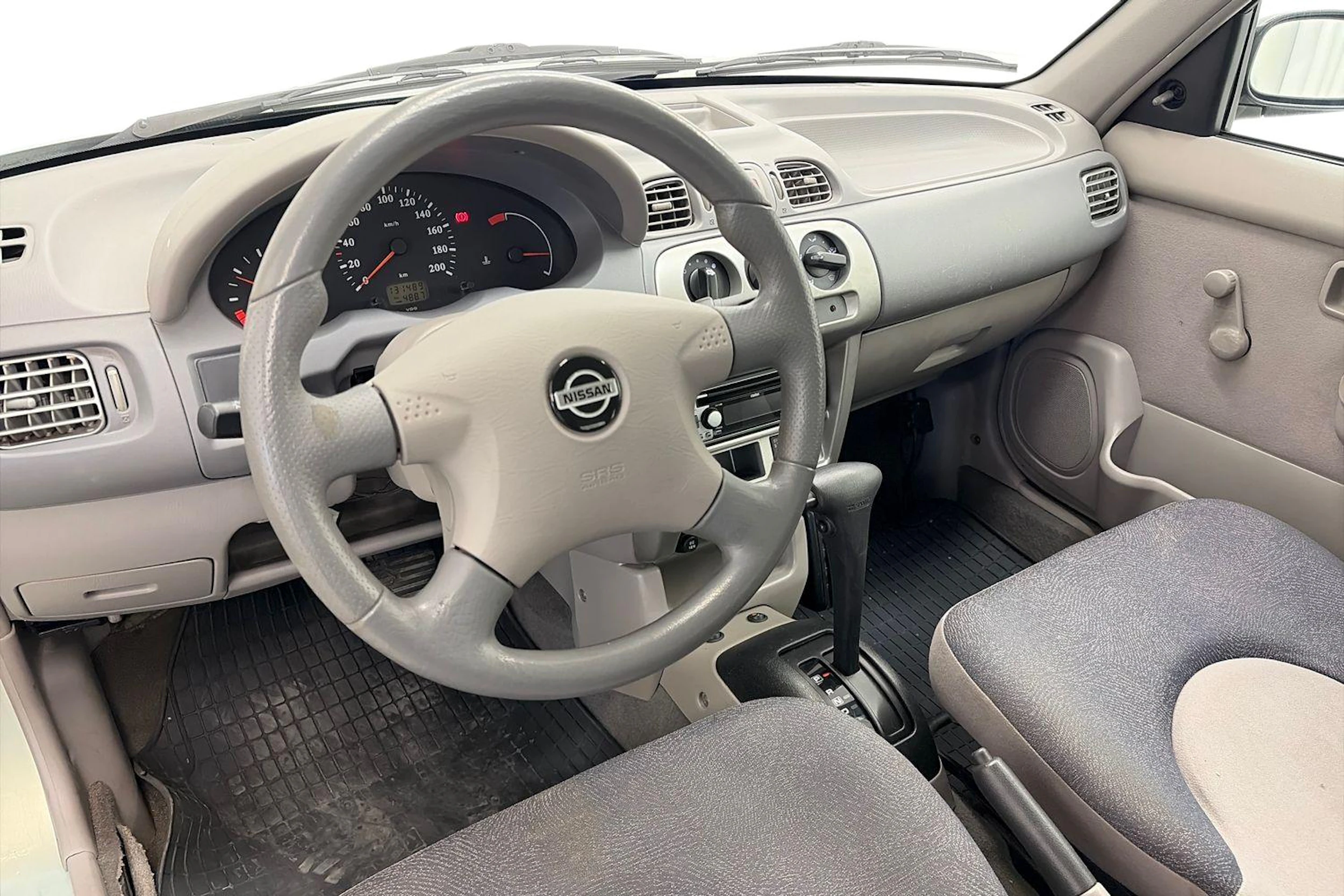 Vihreä Nissan MICRA 2001 kuva 6.