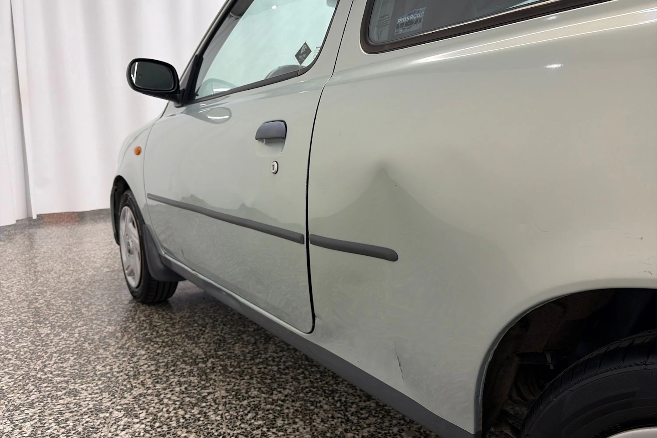 Vihreä Nissan MICRA 2001 kuva 26.