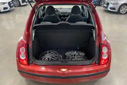 punainen Nissan Micra 2006 kuva 20.