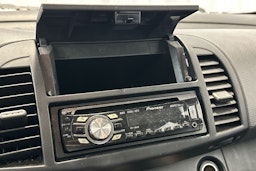 Punainen Nissan MICRA 2006 kuva 12.