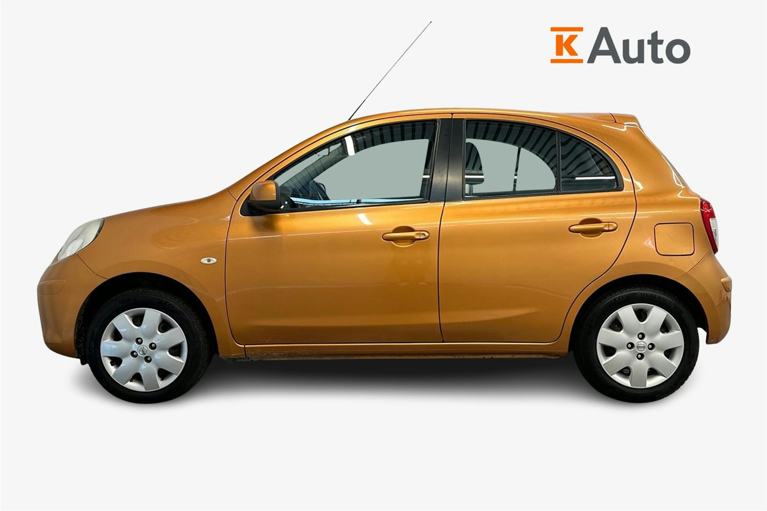 oranssi Nissan Micra 2013 kuva 6.