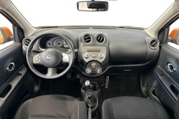 oranssi Nissan Micra 2013 kuva 9.