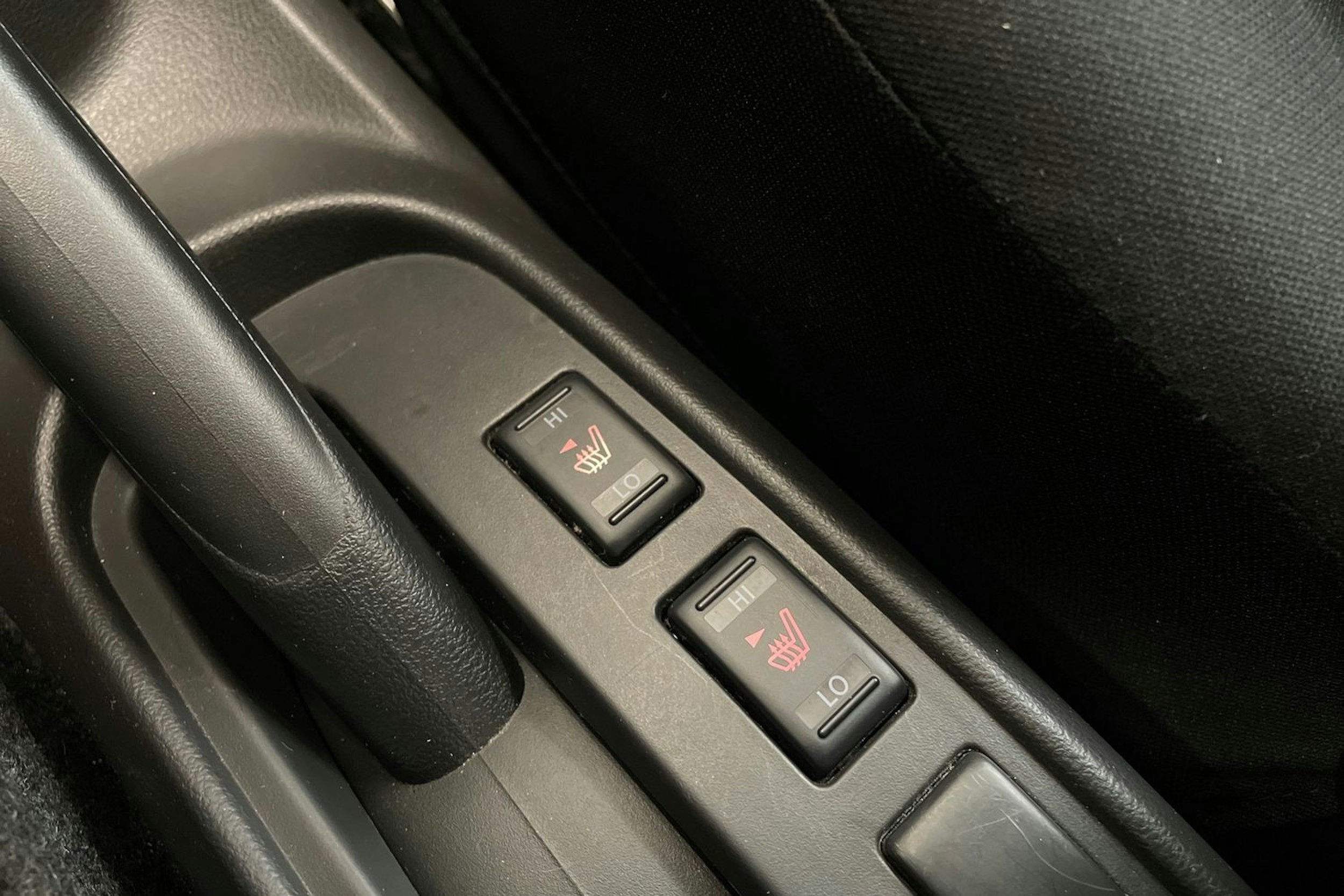 oranssi Nissan Micra 2013 kuva 19.