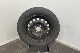 sininen Nissan Micra 2015 kuva 10.