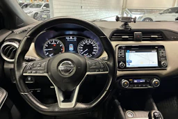harmaa Nissan Micra 2017 kuva 11.