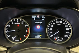 harmaa Nissan Micra 2017 kuva 12.