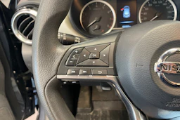 harmaa Nissan Micra 2018 kuva 13.