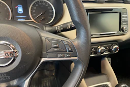 harmaa Nissan Micra 2018 kuva 14.