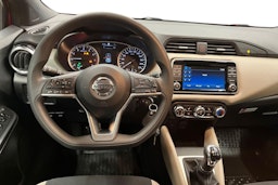 punainen Nissan Micra 2018 kuva 9.