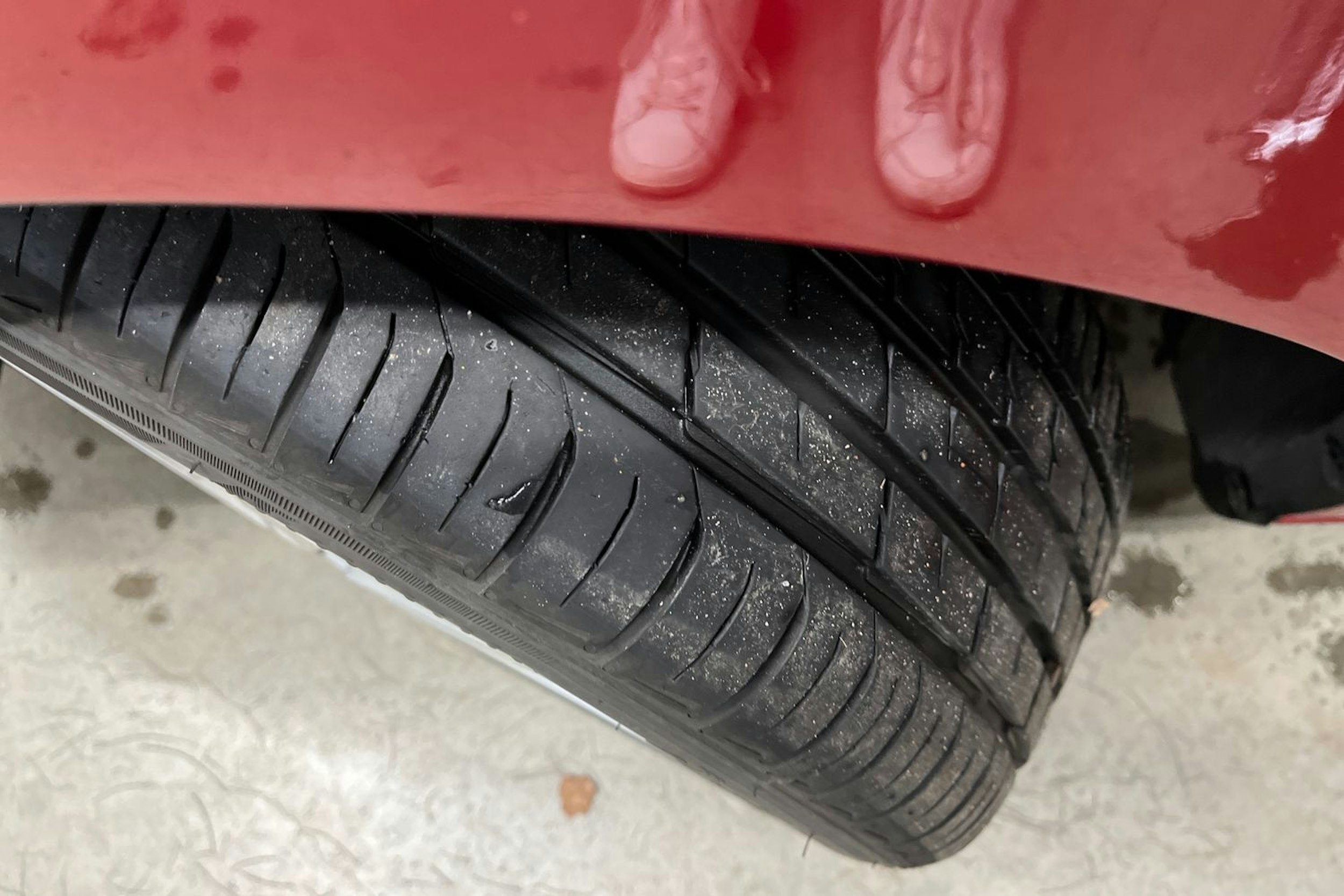 punainen Nissan Micra 2018 kuva 13.