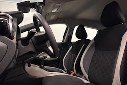 harmaa Nissan Micra 2018 kuva 15.