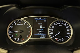 harmaa Nissan Micra 2018 kuva 18.