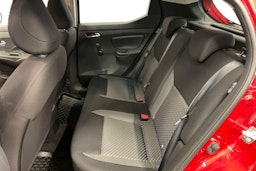 punainen Nissan Micra 2020 kuva 10.